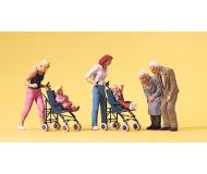 модель Preiser 10493 Матери с детьми и пенсионеры, 4 фигуры 