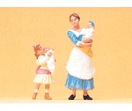 модель Preiser 45060 Nanny w/Дети -- Nanny and young girl, each holding baby  