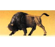 модель Preiser 47535 Дикие животные, масштаб 1:24 - 1:25. Charging Buffalo Bull w/Head Down  