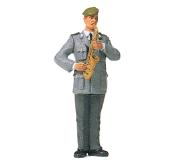 модель Preiser 64363 Military - Modern German Army (BW) - Unpainted Band Figure (Plastic Kit) -- Male Alto Saxaphone Player  