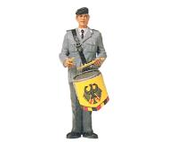 модель Preiser 64372 Military - Modern German Army (BW) - Unpainted Band Figure (Plastic Kit) -- Male Drummer  
