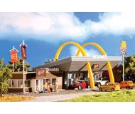 модель Vollmer 43635 McDonald's Restaurant w/McCafe -- Набор для сборки. Размер  27 x 18 x 9.8см.  