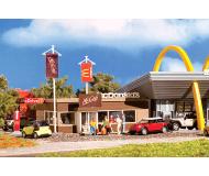 модель Vollmer 43636 McCafe (McDonald's Coffee House) -- Набор для сборки. Размер  11.5 x 9.5 x 4.5см.  