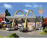 модель Vollmer 47765 McDonald's Restaurant -- Набор для сборки. Размер   9.5 x 8.5 x 5.5см.  