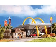 модель Vollmer 47766 McDonald's Restaurant w/McCafe -- Набор для сборки. Размер   15 x 8.5 x 5.5см.  